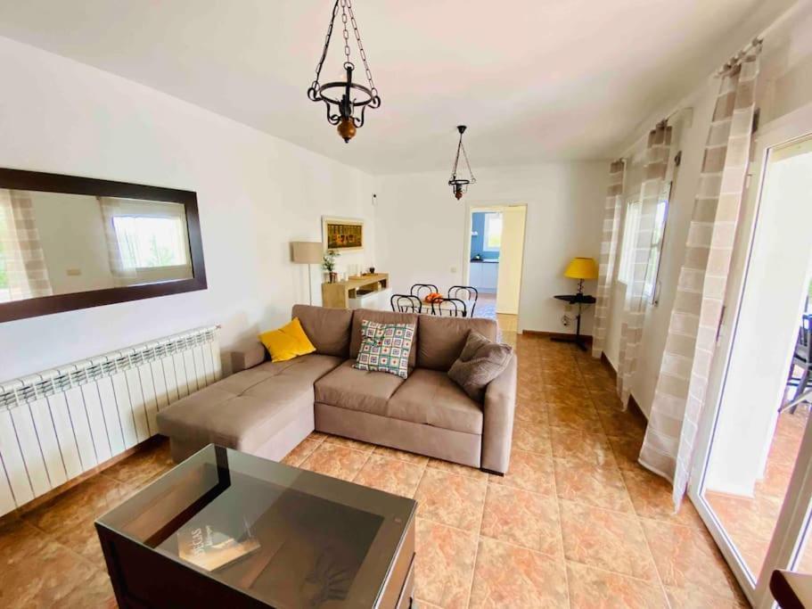 Villa Caramonte, En Costa Dorada Les Tres Cales Exterior foto